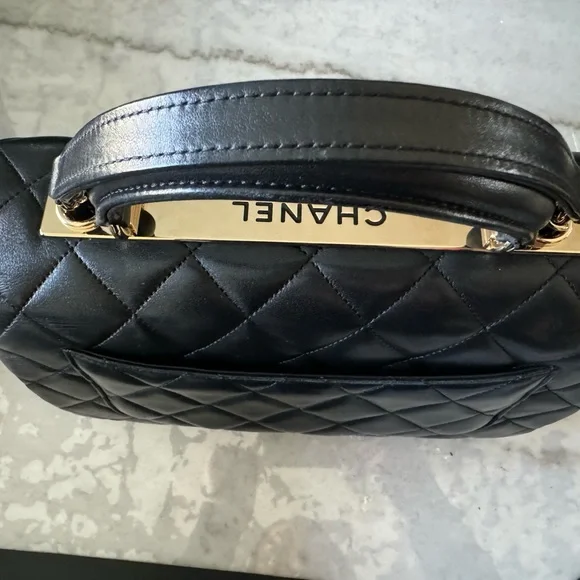Chanel Trendy Handbag Medium Black Lambskin With Gold Hardware Crossbody ✨ 2019 - Picture 3 of 15